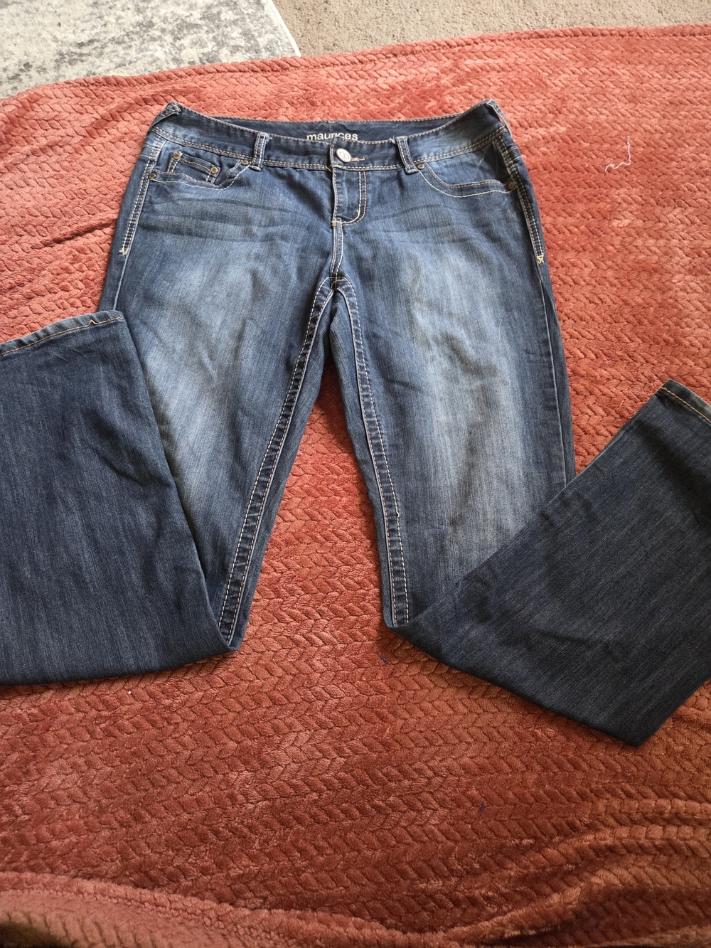 Size 9/10 L Maurices Women's Mid-Rise Blue Jeans